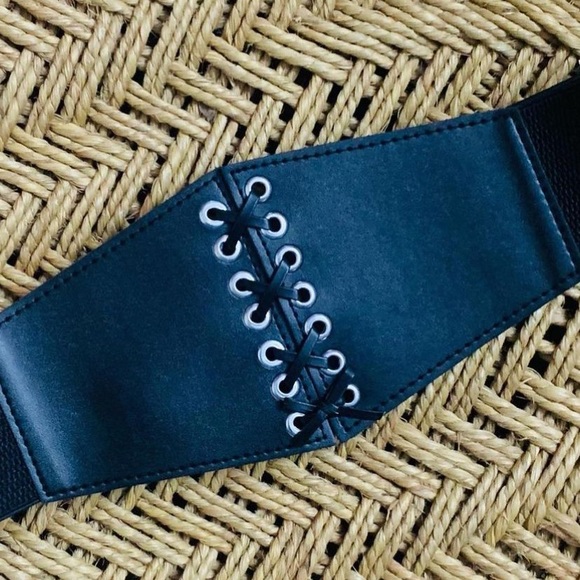 Corset Belt - Picture 7 of 8